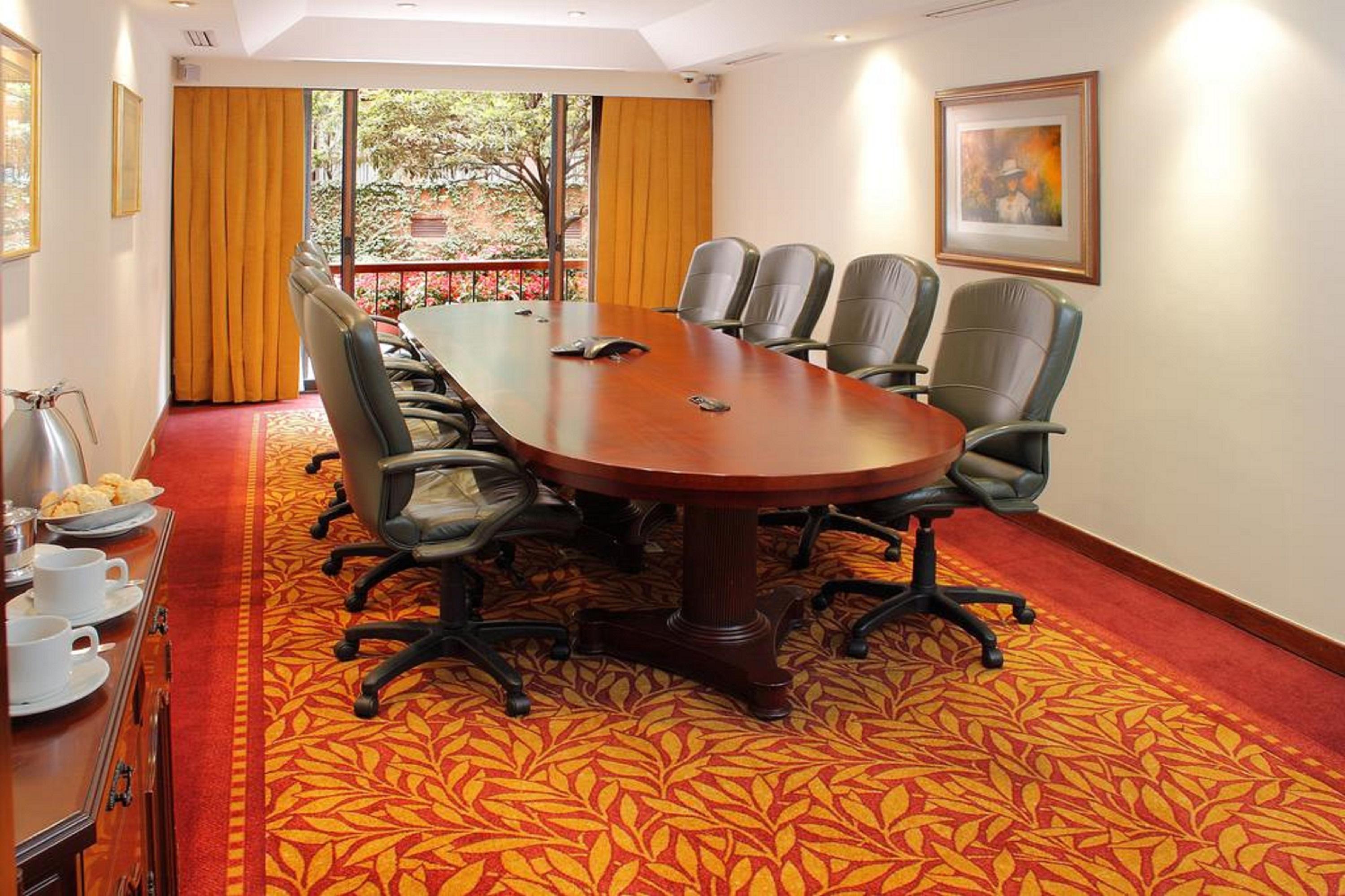 Hotel Estelar La Fontana Bogota Exterior photo A meeting room